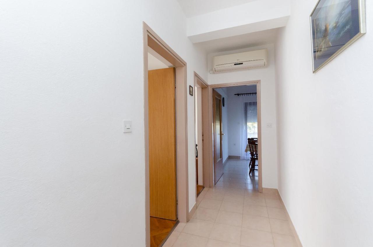Apartments Ruza A ロパール エクステリア 写真