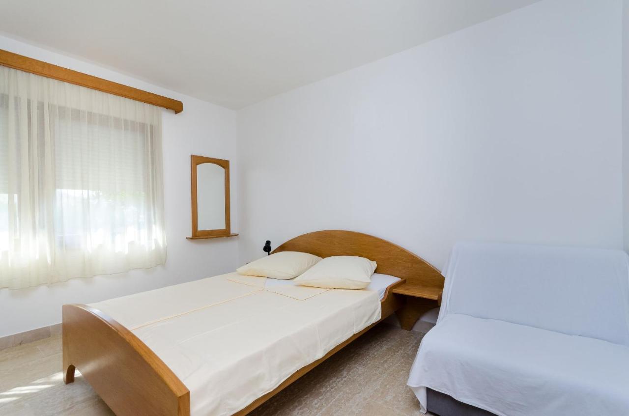 Apartments Ruza A ロパール エクステリア 写真