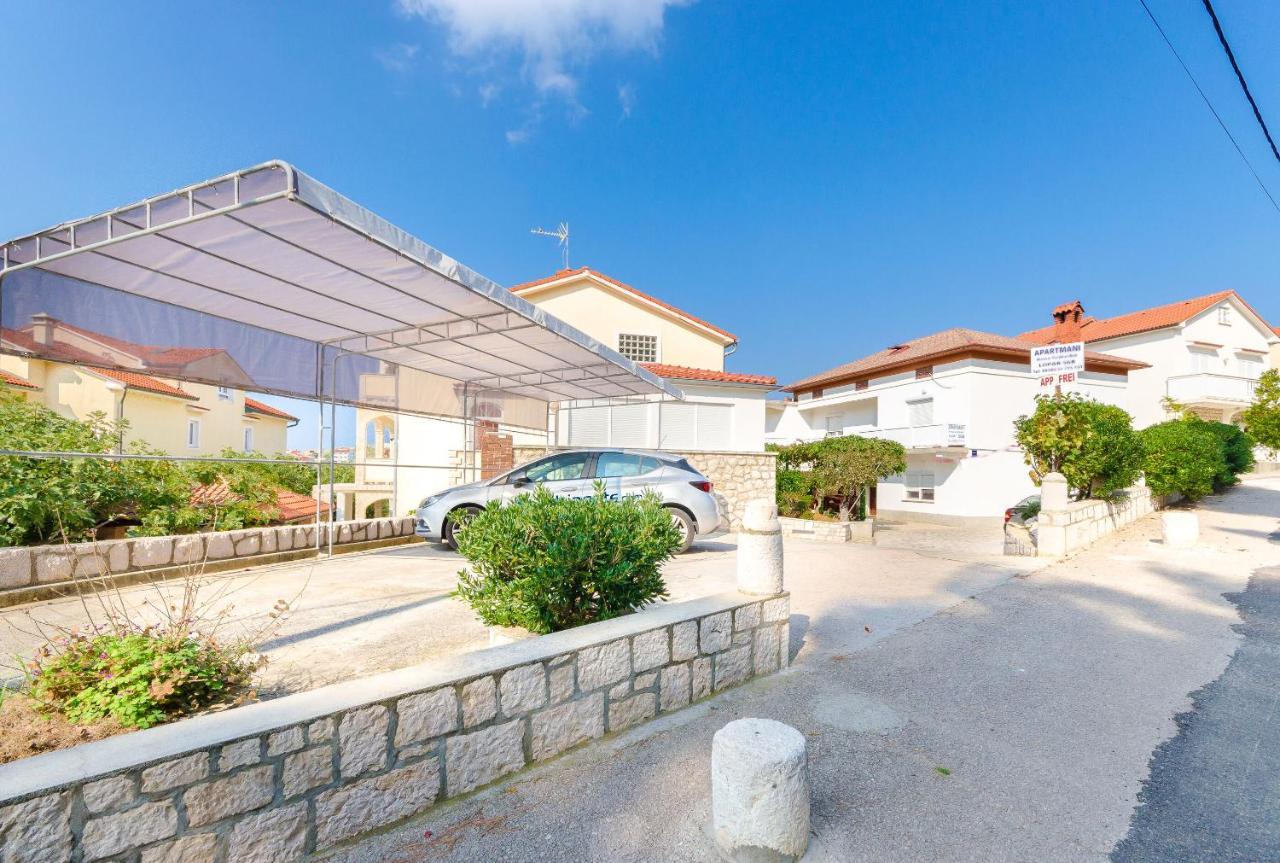 Apartments Ruza A ロパール エクステリア 写真