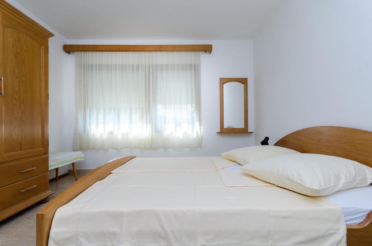 Apartments Ruza A ロパール エクステリア 写真